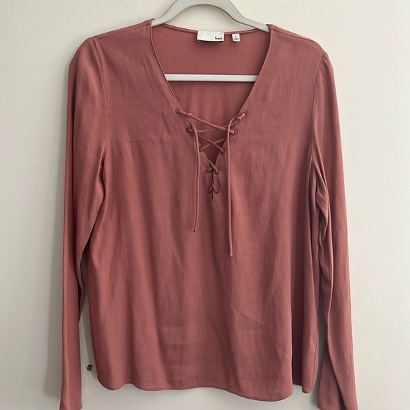 Wilfred Free Aritizia Lace Front Top Dusty Rose Clay Color S - Picture 1 of 6